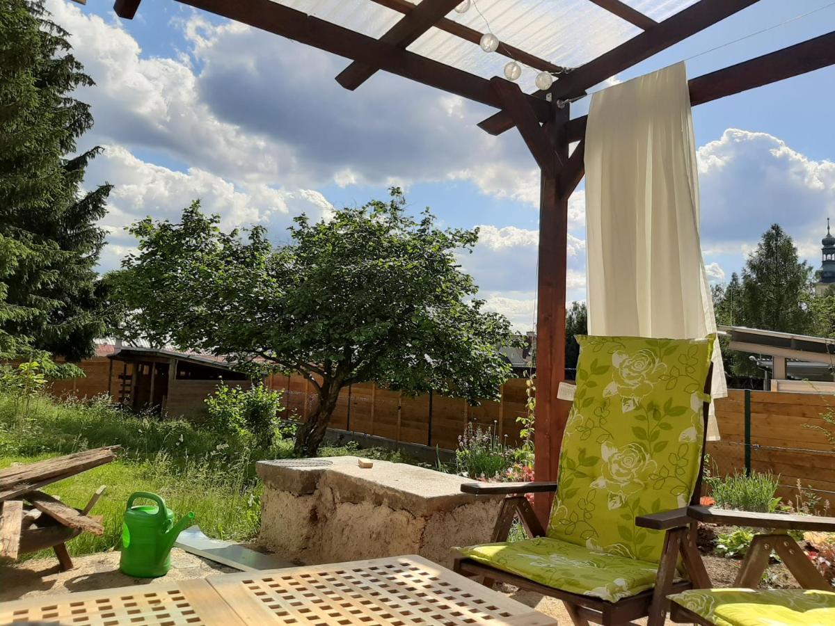 Dum U Sipku Hotel Krásná Lípa Bagian luar foto