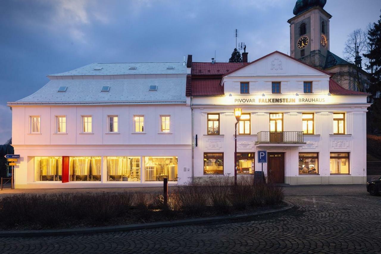 Dum U Sipku Hotel Krásná Lípa Bagian luar foto
